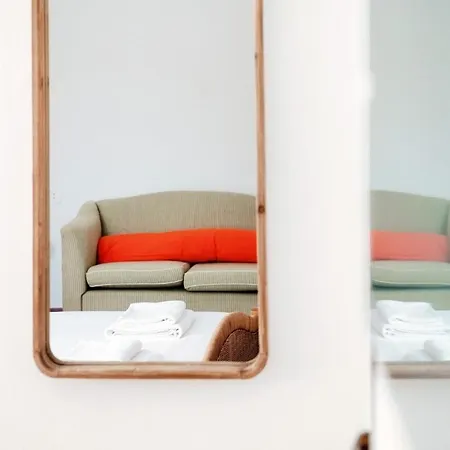 Design With Historic Beams Cotto Lombardo Apartman *