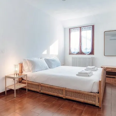 Design With Historic Beams Cotto Lombardo Como