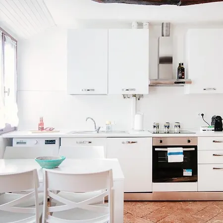 Design With Historic Beams Cotto Lombardo Apartman *